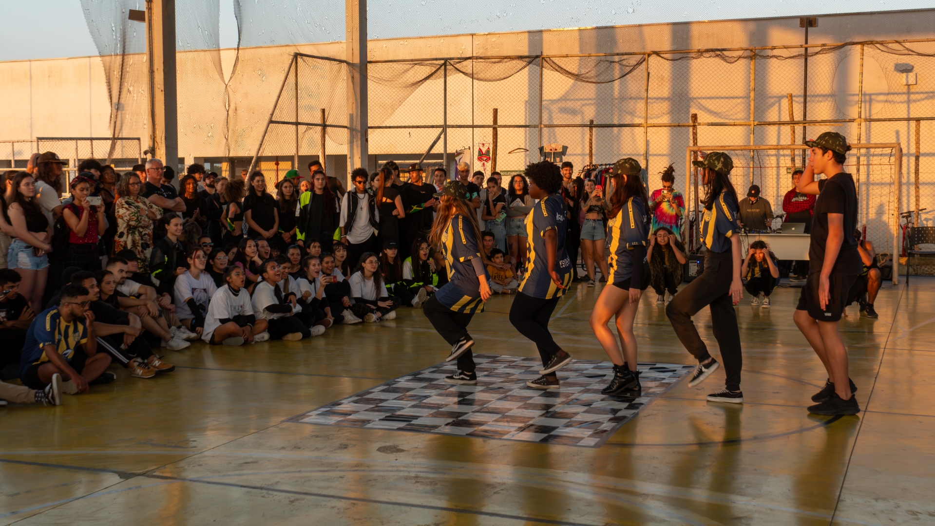 Juntos & Misturados ocupou o CEU das Artes em Itajaí com cultura, música, dança, skate e artesanato